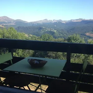 duplex-la-bourboule-superbe-vue-montagne.hotels-rhonealpes.com/